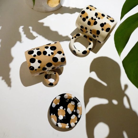 NWOT New LUX EROS Handmade Tan Round Handle Spotted Leopard Artsy Ceramic Mug - Picture 4 of 17